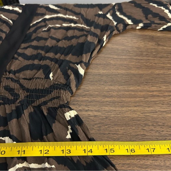 💕 Zara Black and White Wrap Dress with Plunge Neckline M - Picture 10 of 13